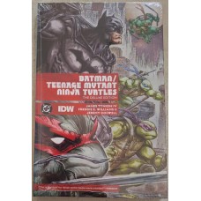 Batman/Teenage Mutant Ninja Turtles The Deluxe Edition 